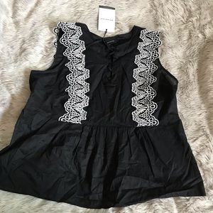NWT Who What Wear Black embroiled Blouse Xlarge